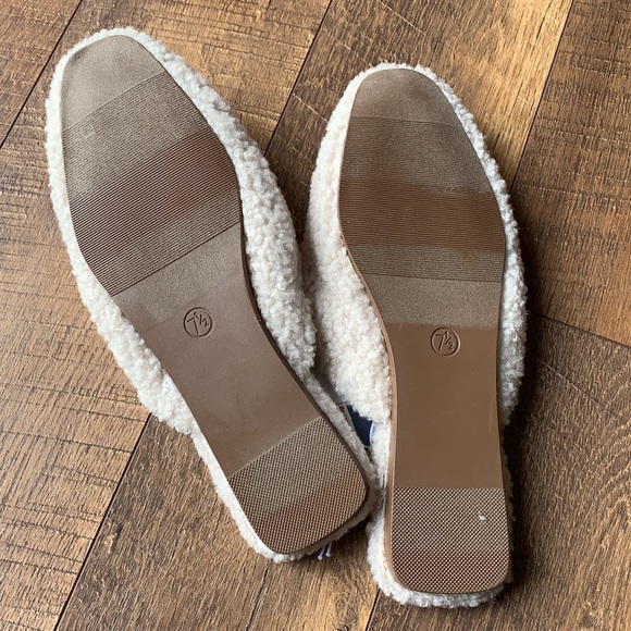 NWT Teddy Mule🍁 - Picture 4 of 4